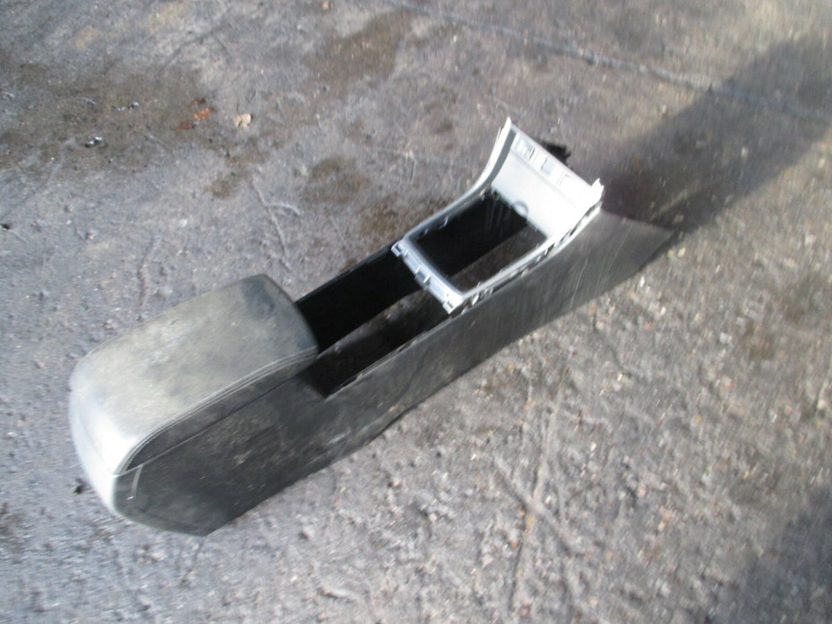 MAZDA 6 2009 MK2 CENTRE CONSOLE WITH ARM REST
