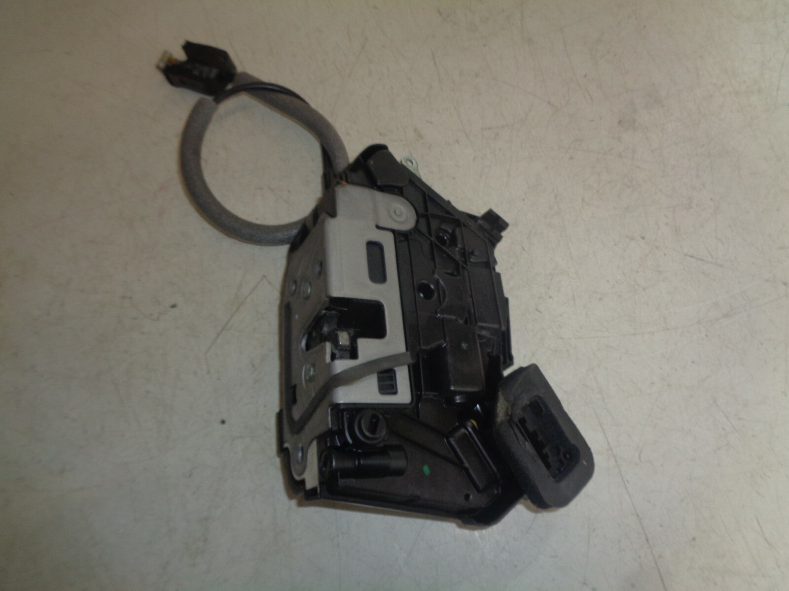 VW VOLKSWAGEN POLO 6R 2017 OSR DRIVER SIDE REAR DOOR LOCK MECHANISM 6C0839014