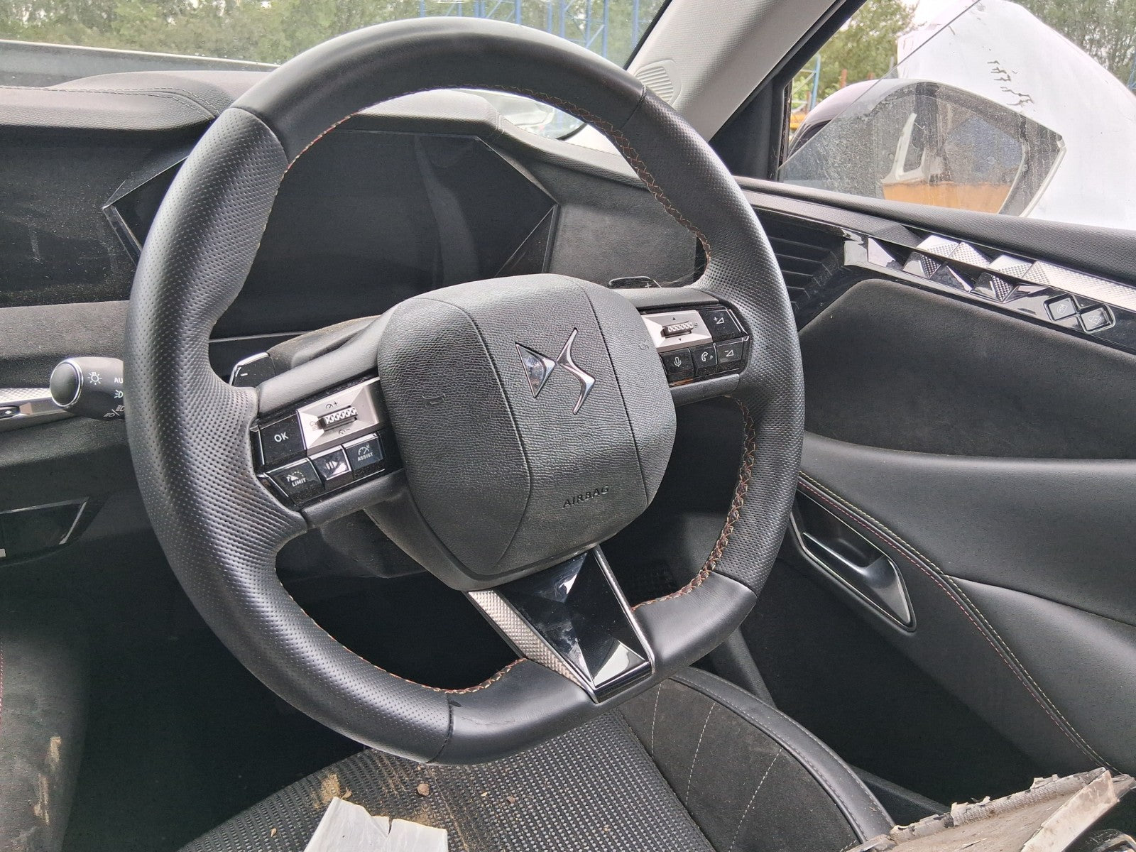 2023 DS AUTOMOBILES DS4 3 SPOKE MULTIFUNCTION LEATHER STEERING WHEEL