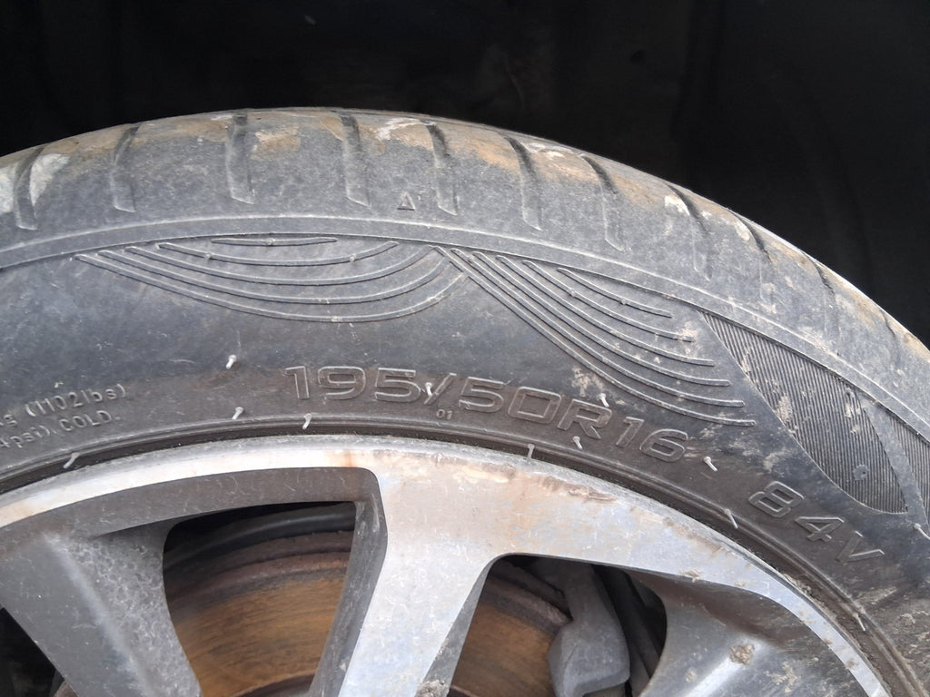 TOYOTA YARIS MK3 2019 16 INCH ALLOY WHEEL WITH TYRE 195/60R16 REF 1