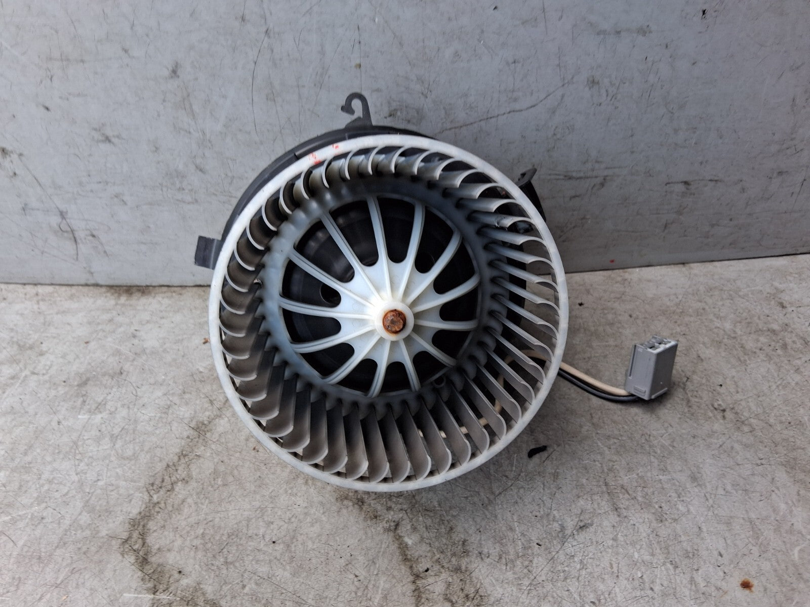 2012 VAUXHALL ASTRA J HEATER HEATING BLOWER FAN MOTOR ASSEMBLY 25020140