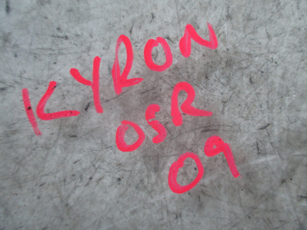 SSANGYONG KYRON 2009 5 DOOR OSR DRIVER SIDE REAR QUARTER GLASS
