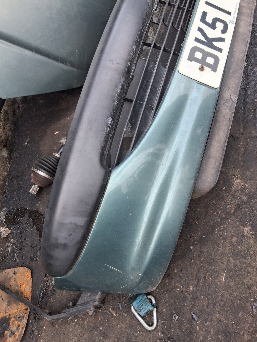 2001 PEUGEOT 206 COMPLETE FRONT BUMPER GREEN