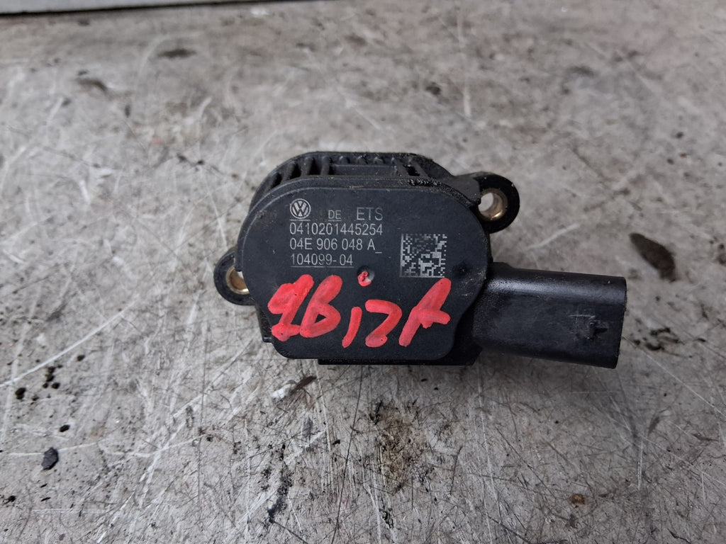 SEAT IBIZA MK5 2018 6F KJ CAMSHAFT SOLENOID VALVE 04E906048A