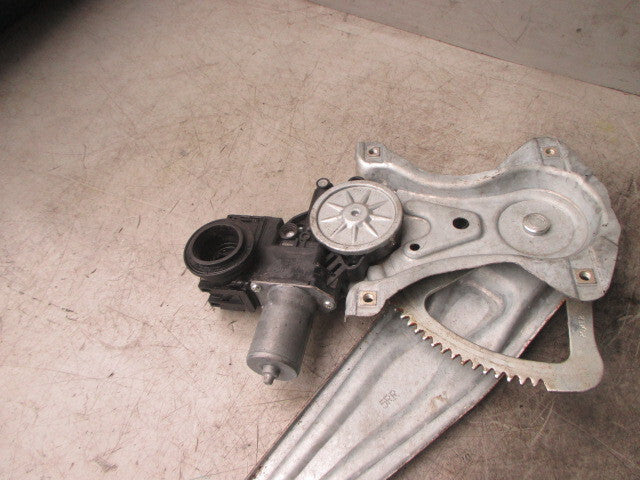 TOYOTA AVENSIS SALOON T270 2015 WINDOW REGULATOR MOTOR REAR RIGHT OSR 69830F4010