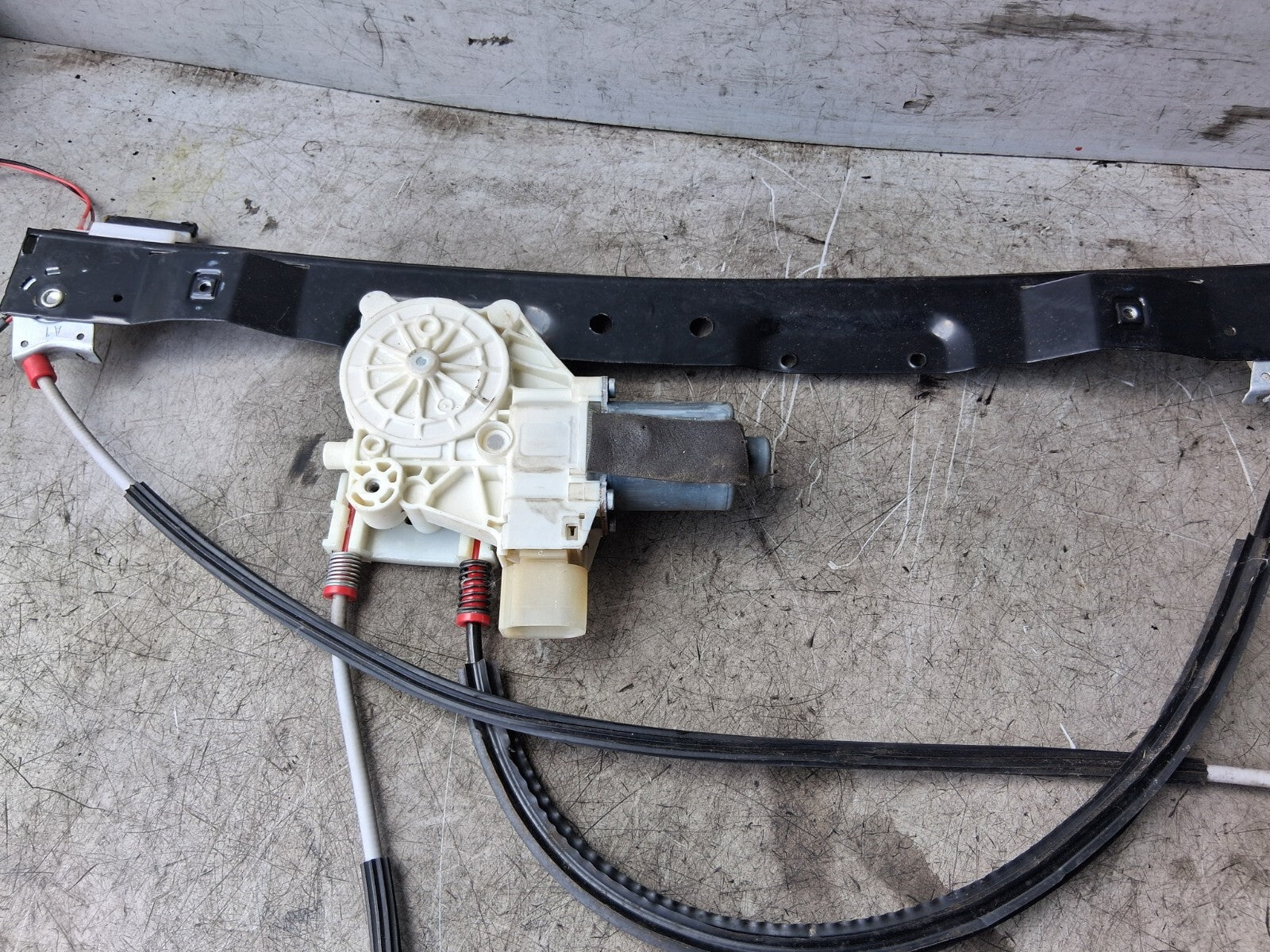 2013 FORD S MAX MK1 NSF PASSENGER SIDE FRONT WINDOW MOTOR & REGULATOR 0130822620