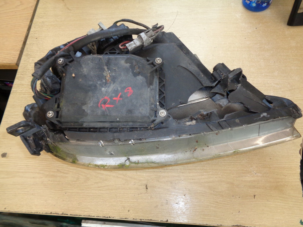 MAZDA RX-8 2007 FRONT PASSENGER SIDE HEADLIGHT DAMAGED