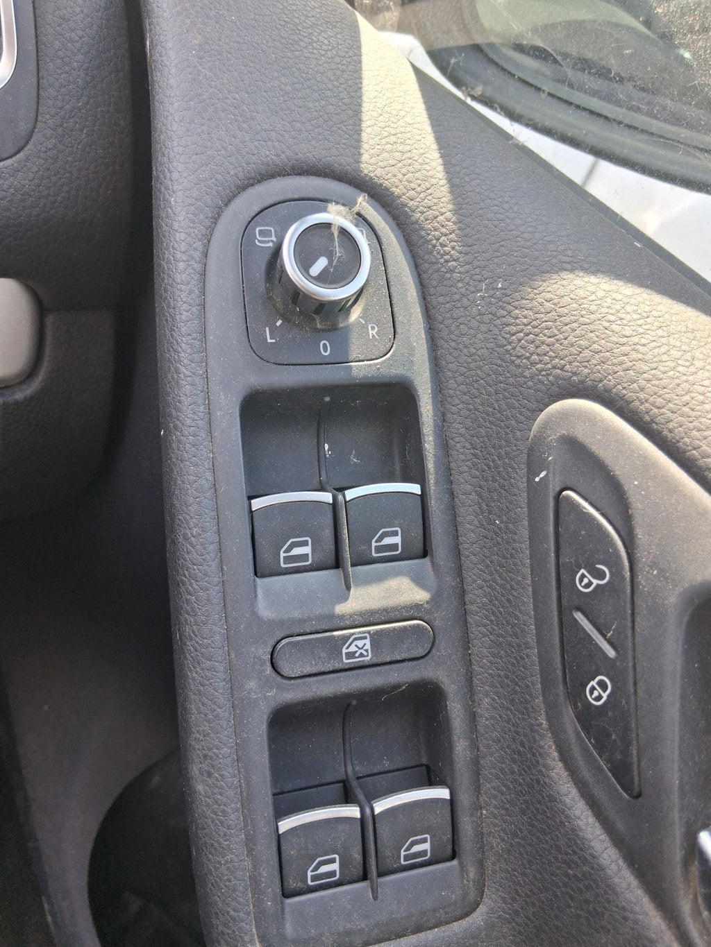 2012 VW VOLKSWAGEN GOLF MK6 DRIVER SIDE FRONT POWERFOLD WINDOW CONTROL SWITCH