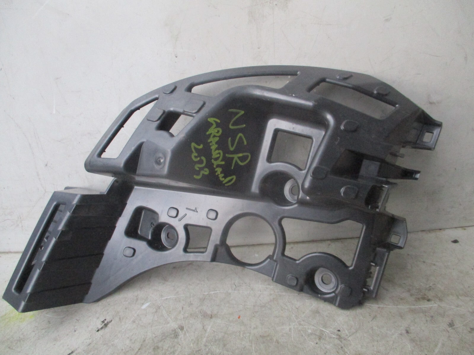 2023 VAUXHALL GRANDLAND NSR PASSENGER SIDE REAR BUMPER BRACKET YP00035980