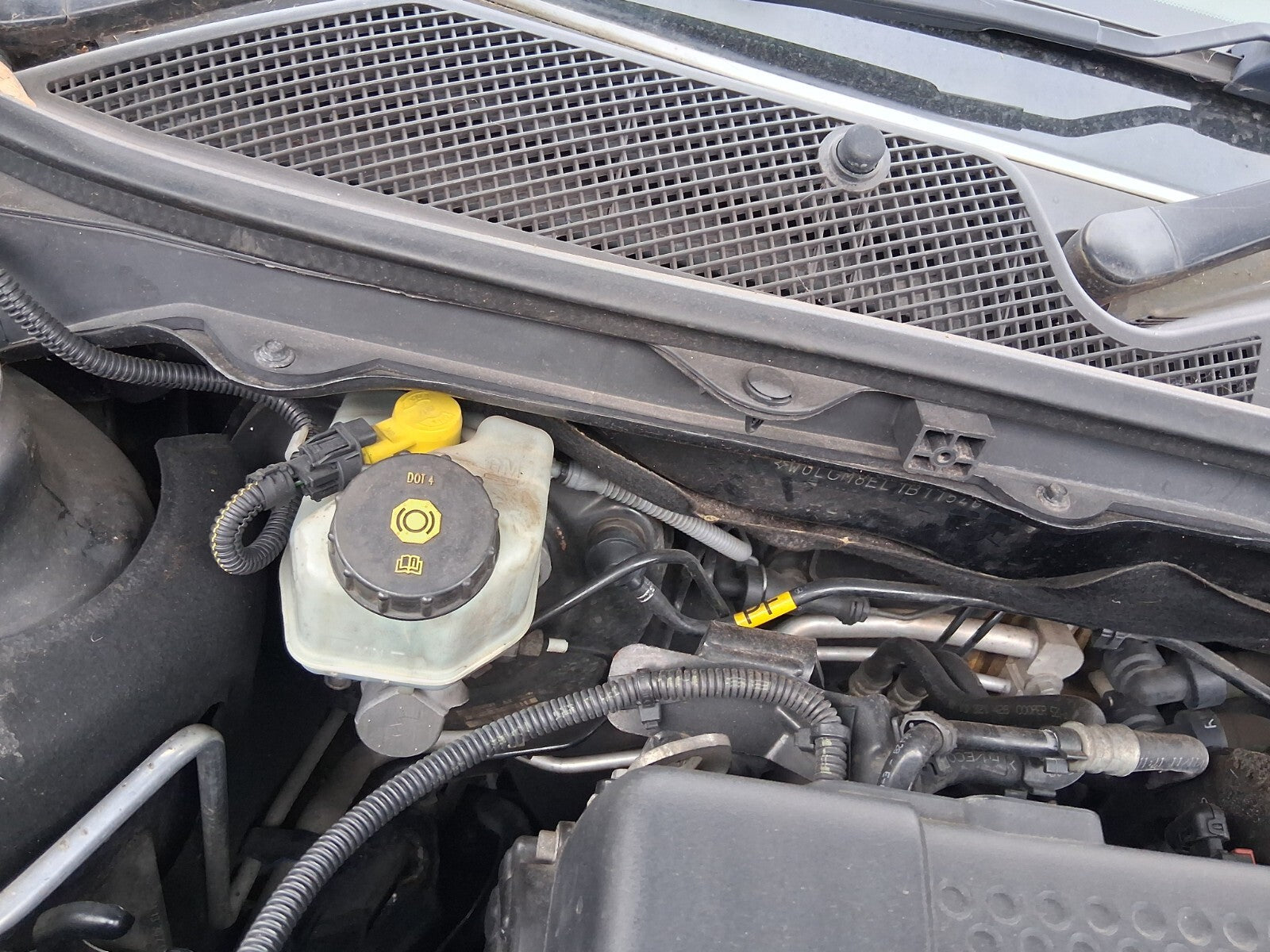 2011 VAUXHALL INSIGNIA ESTATE MK1 2.0 DIESEL BRAKE FLUID RESERVOIR BOTTLE TANK