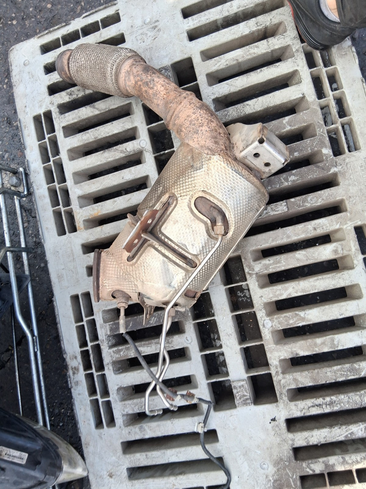 2020 MERCEDES BENZ SPRINTER W907 2.1 DIESEL CATALYTIC CONVERTER A9104901300