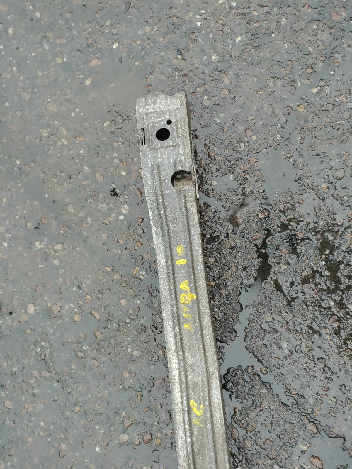 2010 VAUXHALL ASTRA J HATCHBACK MK6 REAR BUMPER REINFORCEMENT CRASH BAR