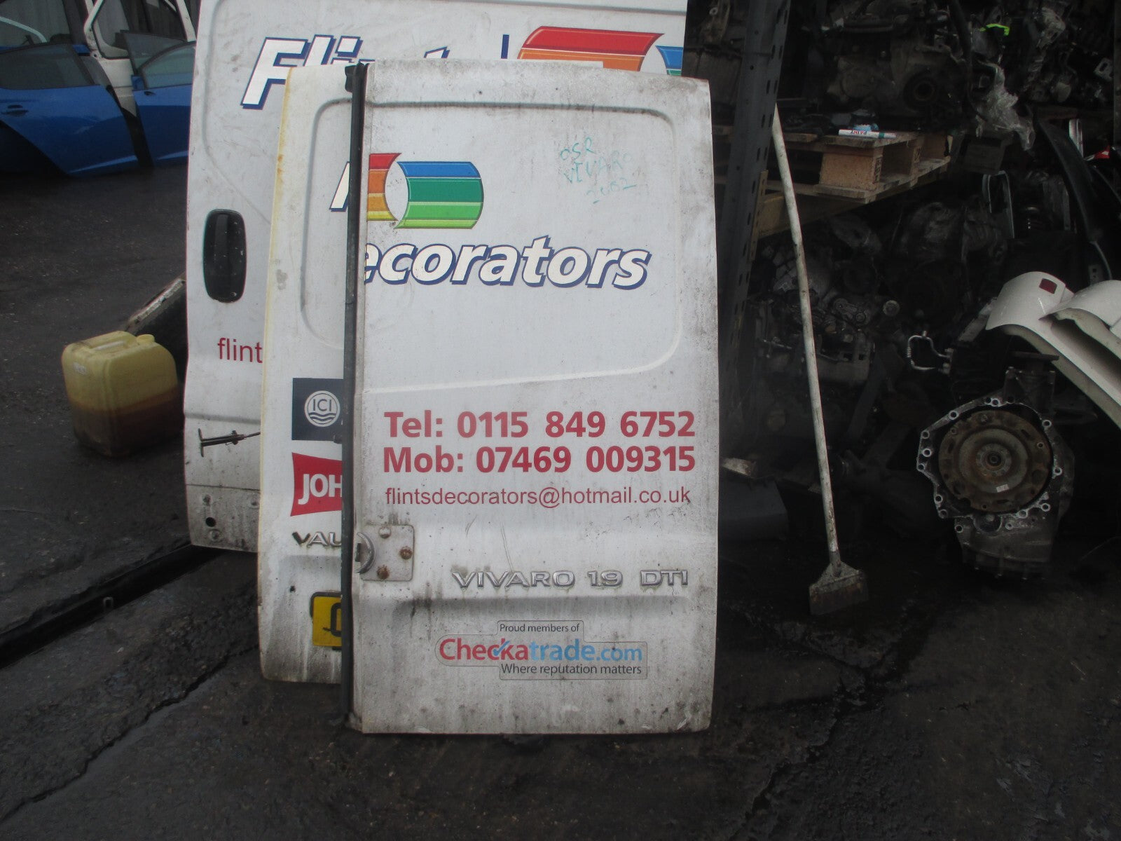 VAUXHALL VIVARO MK1 2002 OSR DRIVER SIDE REAR COMPLETE DOOR WHITE