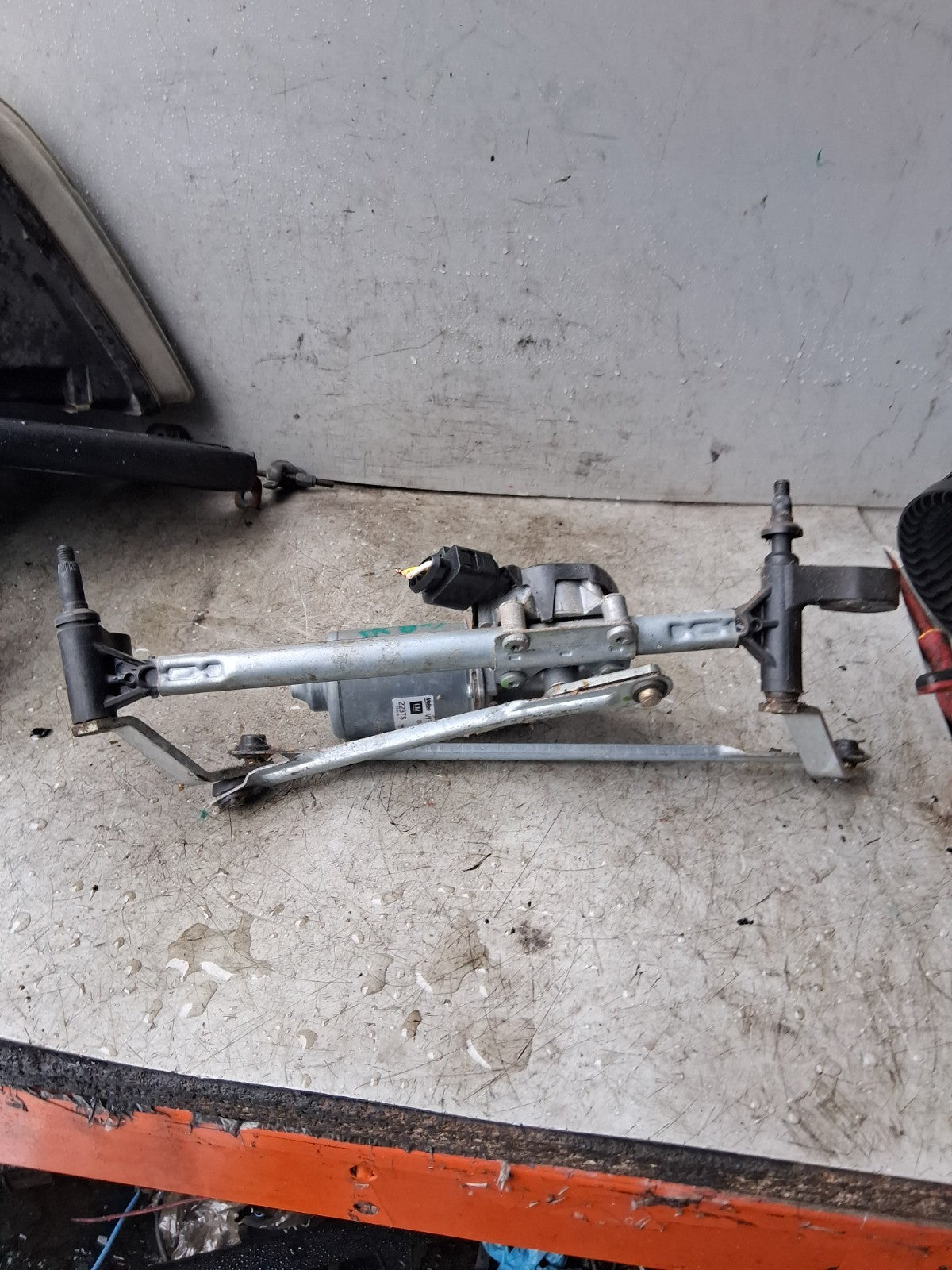 2017 VAUXHALL CORSA E FRONT WINDSCREEN WIPER MOTOR & LINKAGE 13432686