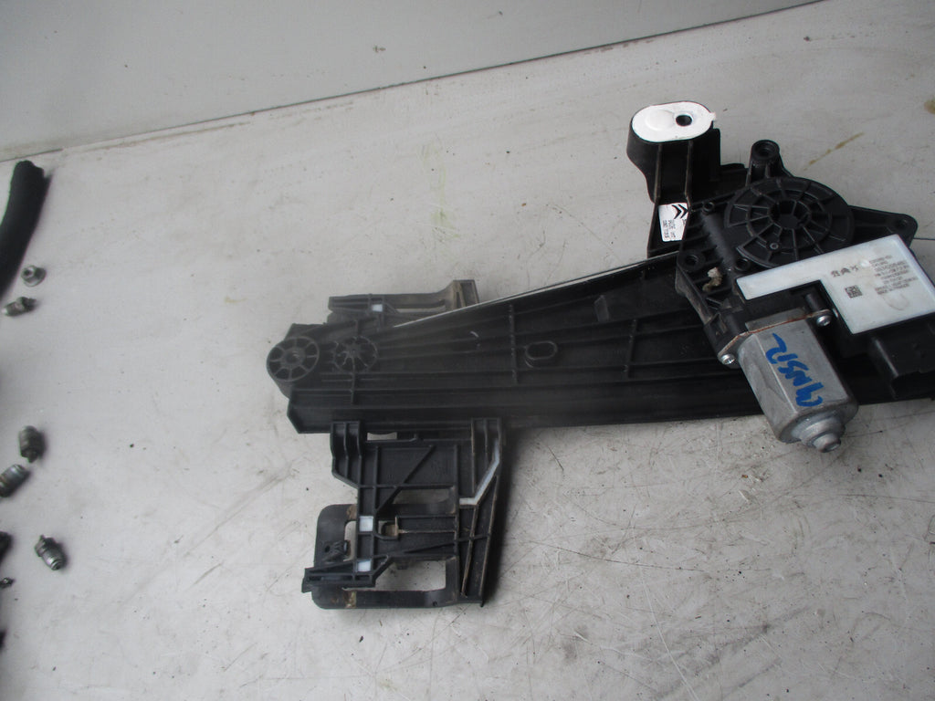 CITROEN C4 MK3 2021 NSR PASSENGER SIDE REAR WINDOW REGULATOR & MOTOR 9834295480