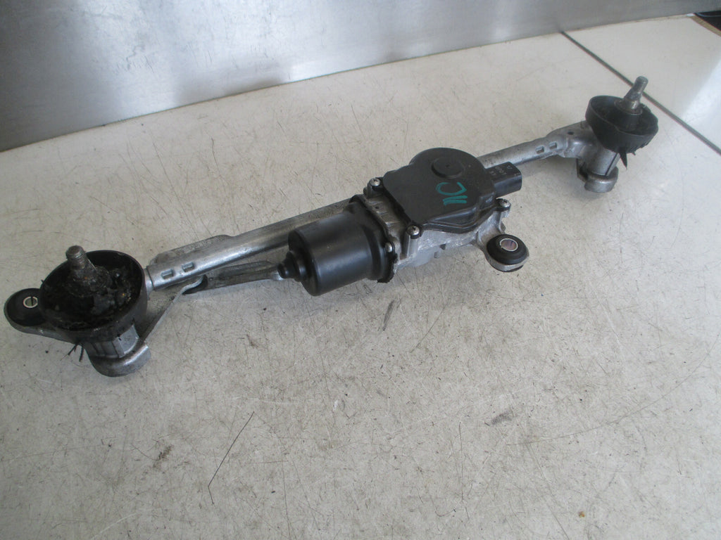 NISSAN QASHQAI J11 2017 MK2 FRONT WINDSCREEN WIPER MOTOR MECHNAISM
