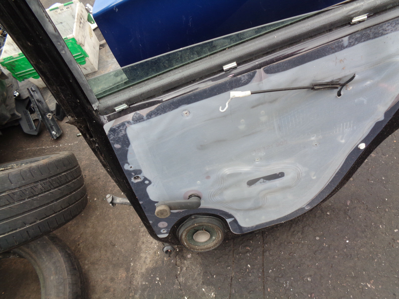 VAUXHALL ASTRA H MK5 HATCHBACK OSR DRIVER SIDE REAR DOOR BLACK