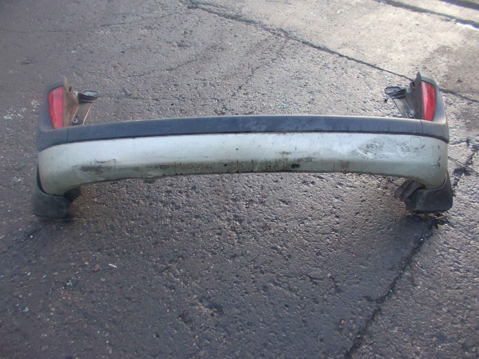RENAULT ESPACE IV (MK4) 2002-2006 PRE FACELIFT REAR BUMPER  LIGHT GREEN