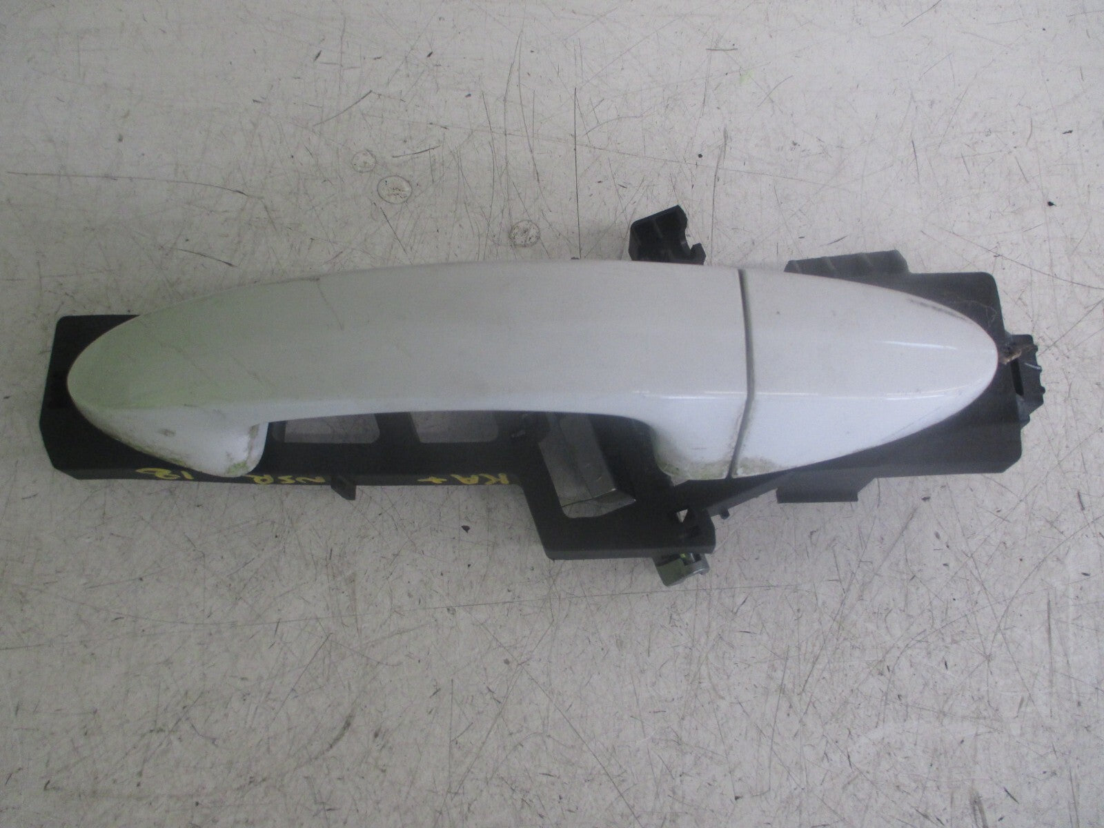 FORD KA+ MK3 2018 NSR PASSENGER SIDE DOOR HANDLE WHITE