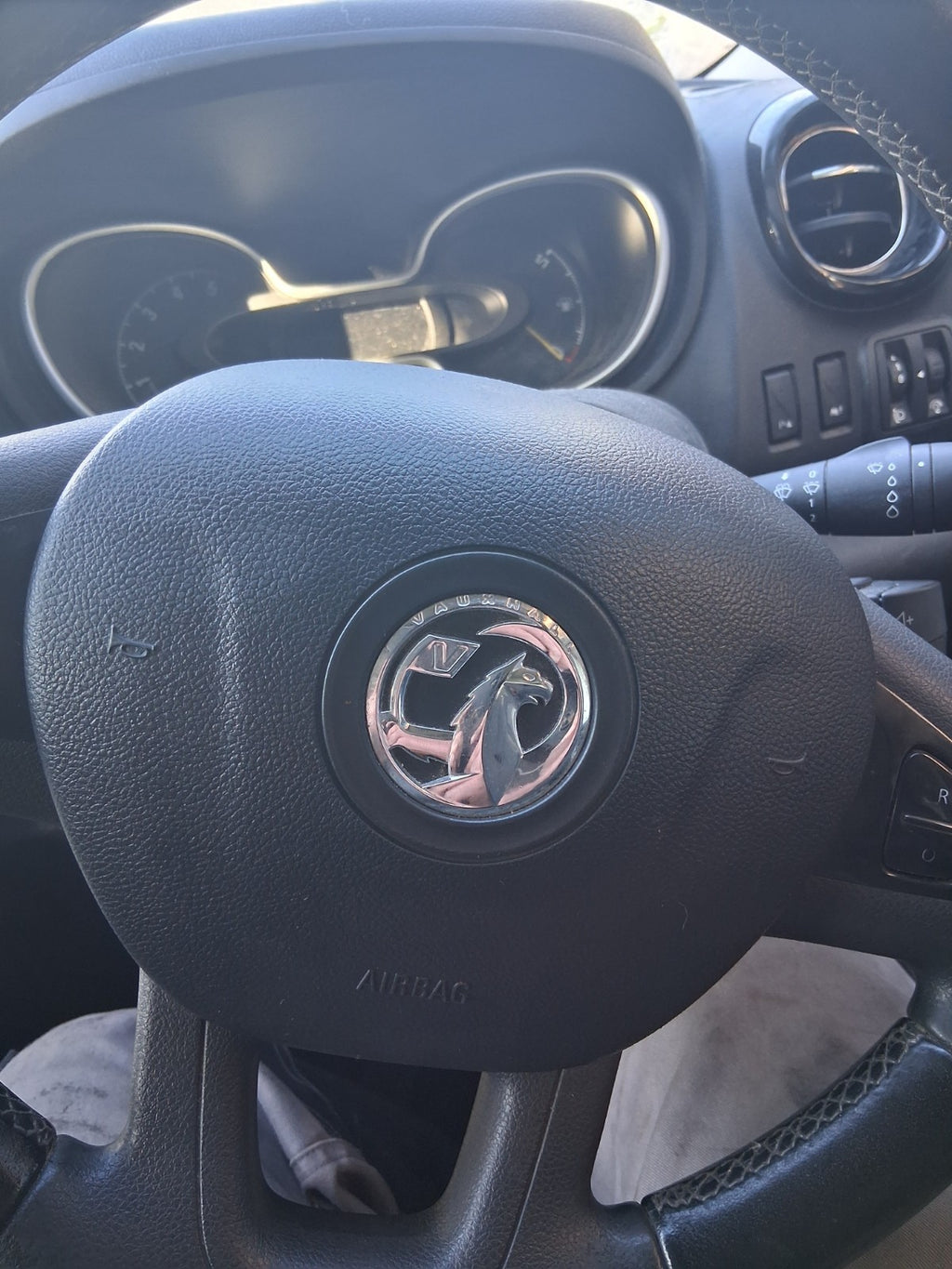 2017 VAUXHALL VIVARO MK2 STEERING WHEEL AIRBAG BLACK