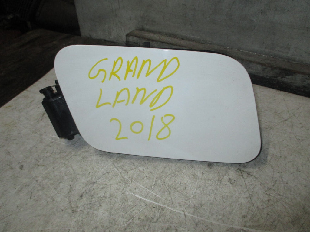 VAUXHALL GRANDLAND X 2018 FUEL FILLER FLAP WHITE YP000108