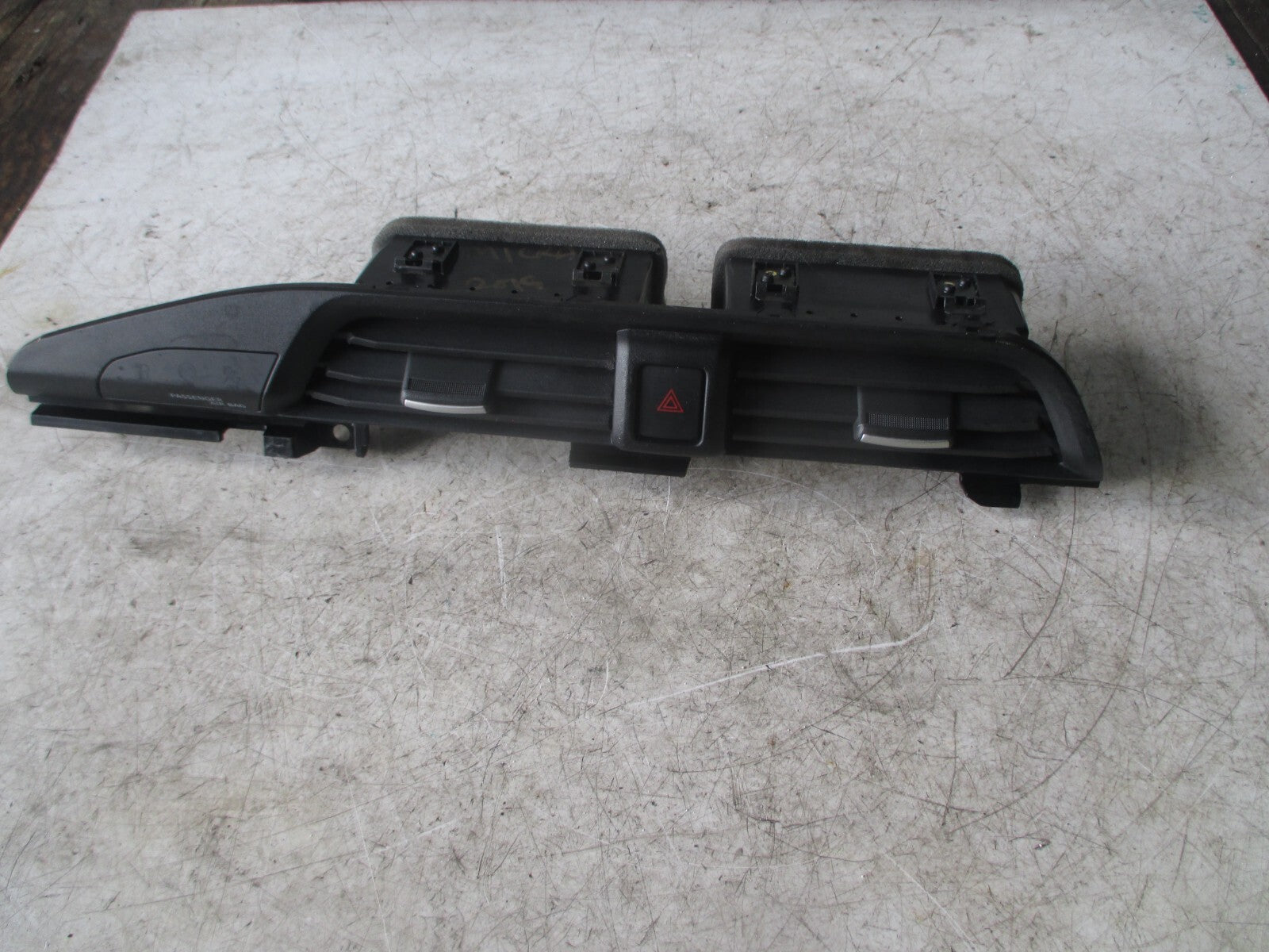 NISSAN MICRA MK5 K14 2019 DASHBOARD AIR VENT FACIA PANEL 687505FA2A