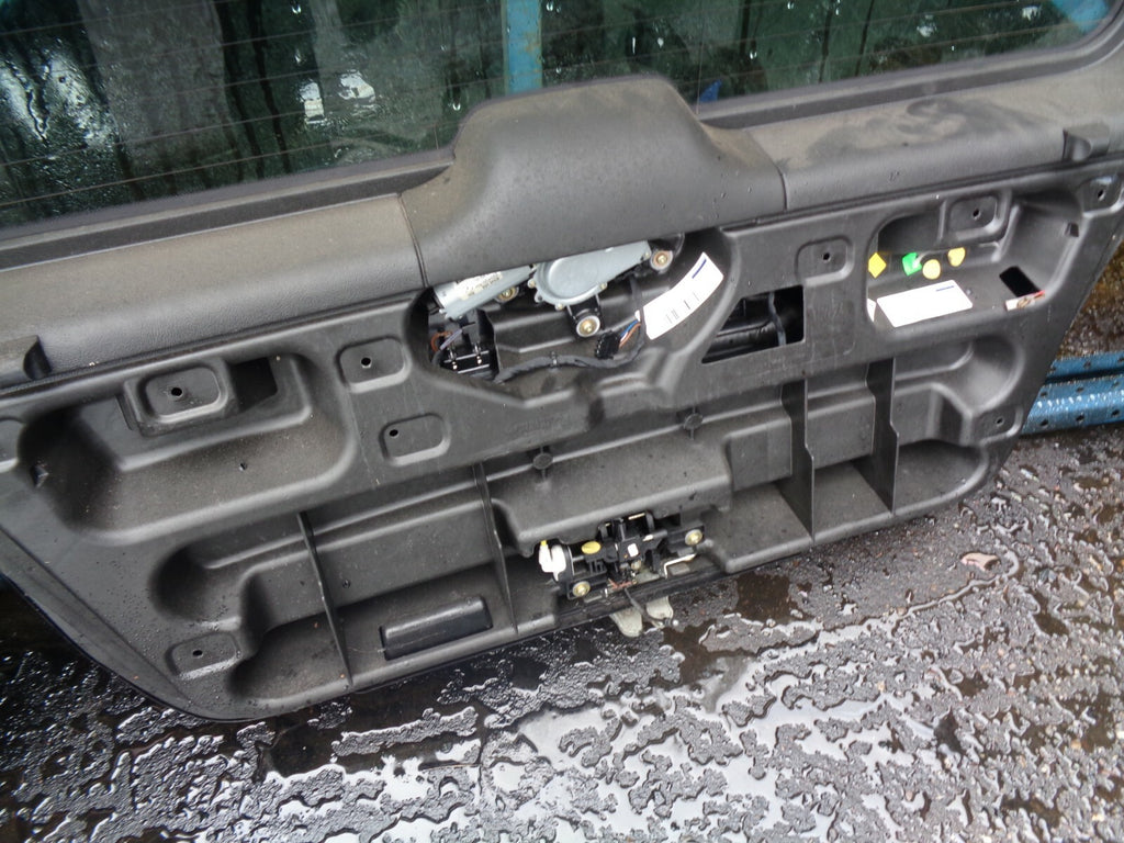 MERCEDES BENZ A-CLASS A190 COMPLETE REAR TAILGATE BLACK