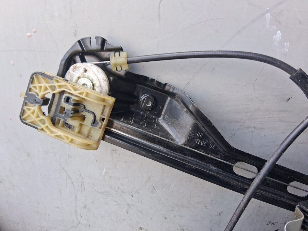 VAUXHALL ZAFIRA C 2016 OSF DRIVER FRONT WINDOW MOTOR REGULATOR 13260138