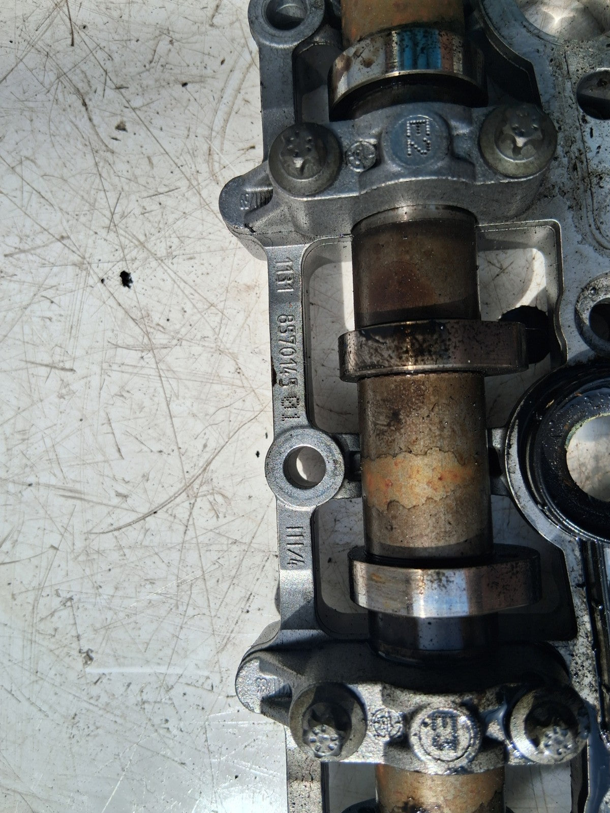 2018 BMW X1 F48 2.0 DIESEL CAMSHAFT CARRIER WITH 2 CAMSHAFTS 8570145