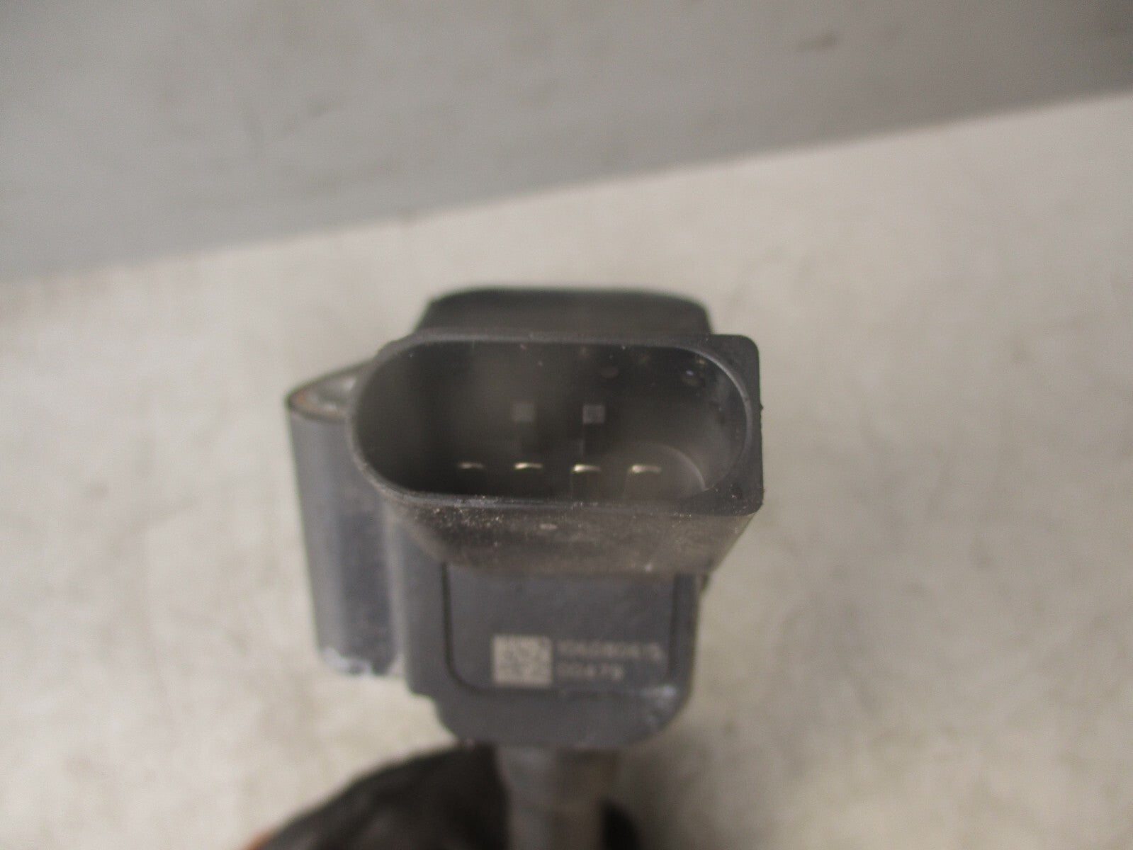 2014 VOLKSWAGEN POLO MK5 1.0 PETROL ENGINE IGNITION COIL 04E905110E REF 1