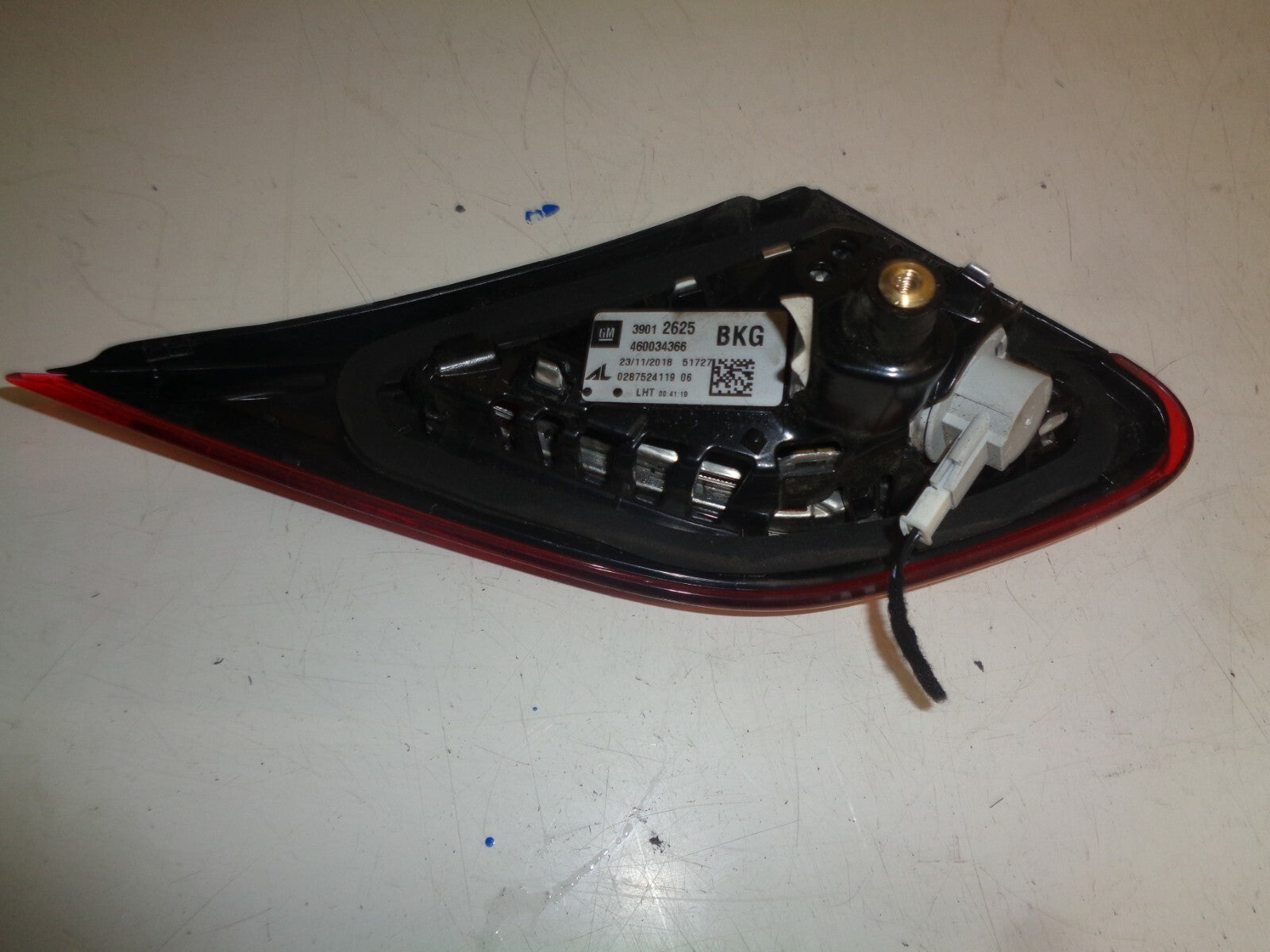 VAUXHALL CORSA E 2018 NSR PASSENGER SIDE REAR INNER TAILLIGHT 39012625