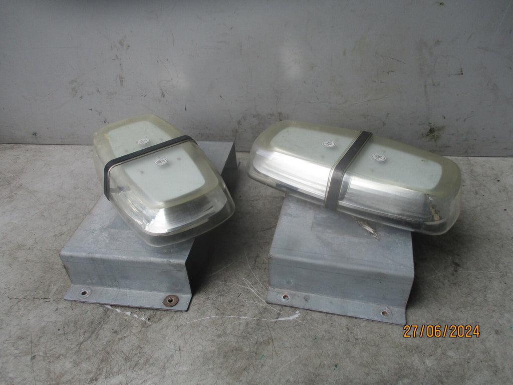 2021 MERCEDES BENZ SPRINTER W907 EXTERIOR ROOF BACON LIGHTS LED PAIR