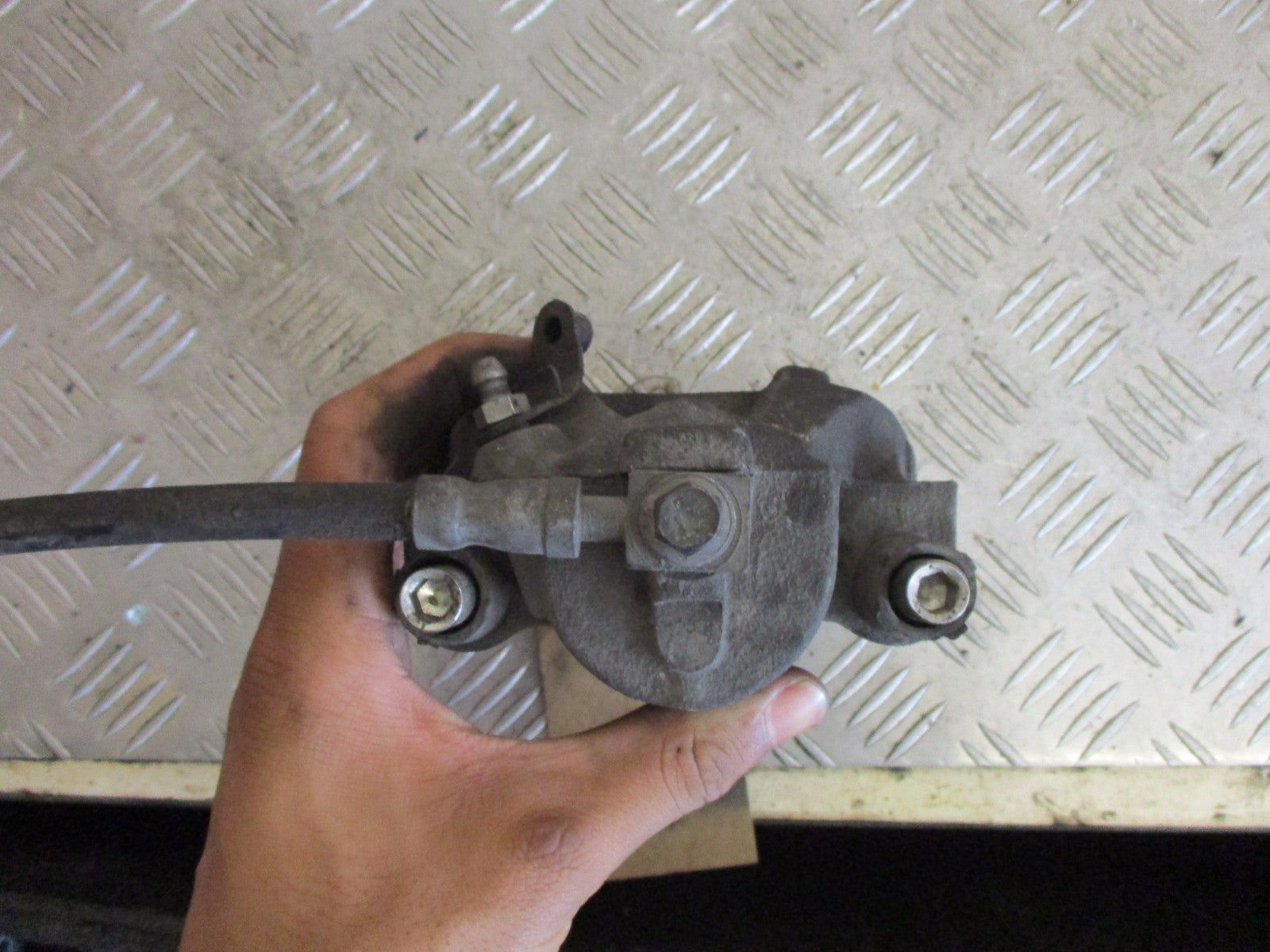 BMW 1 SERIES F20 2016 116d PASSENGER FRONT BRAKE CALIPER & CARRIER 118102 4804.2