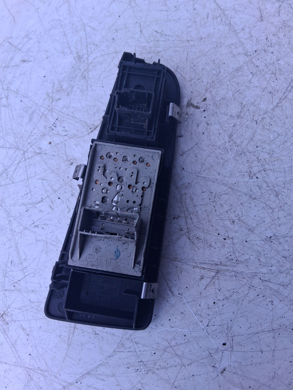 2008 FIAT GRANDE PUNTO OSF FRONT OFF RIGHT DRIVER SIDE WINDOW SWITCH 735380453
