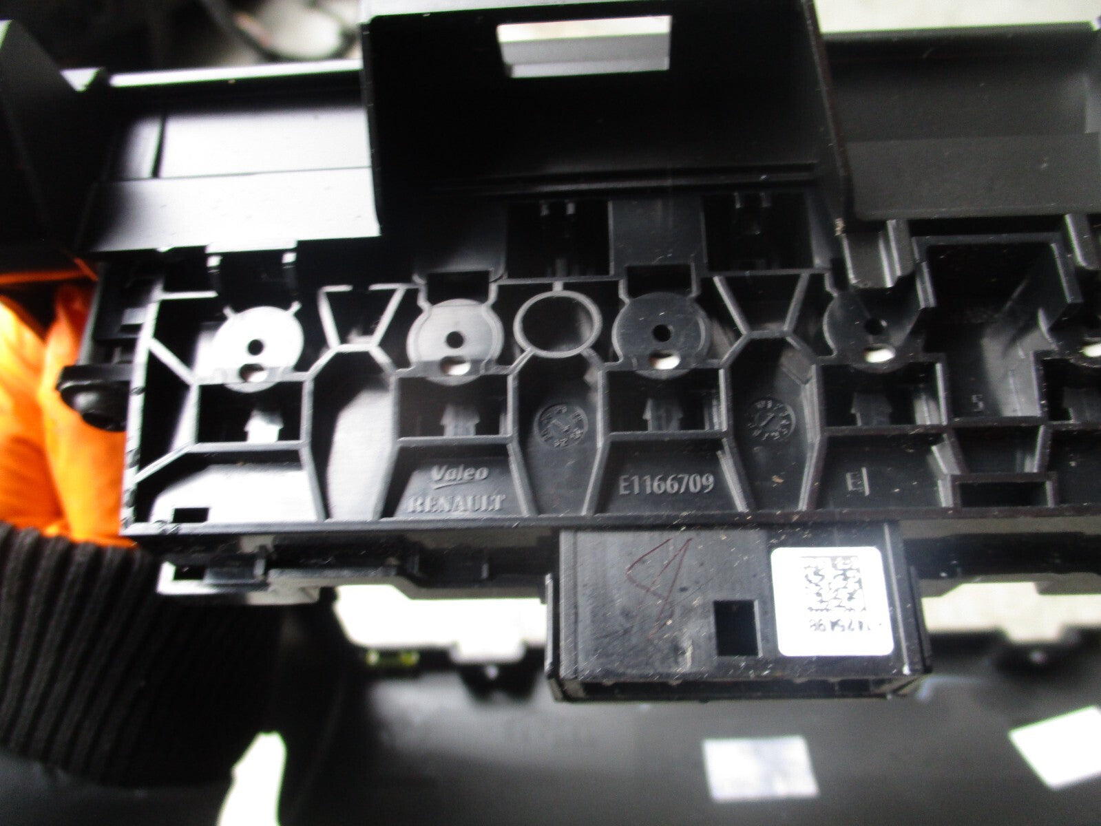 2023 RENAULT MASTER HAZARD LIGHTS CONTROL BUTTON SWITCH PANEL E1166690