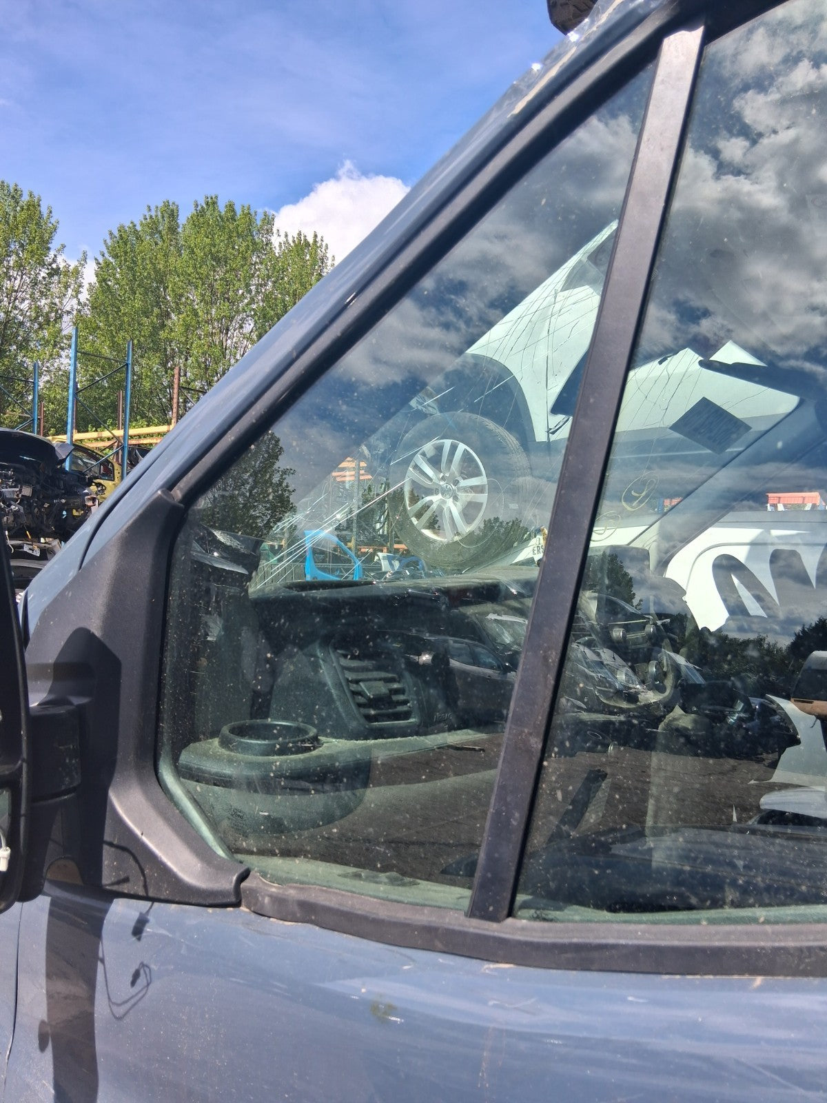 2021 FORD TRANSIT MK8 NSF PASSENGER SIDE FRONT QUARTER WINDOW GLASS