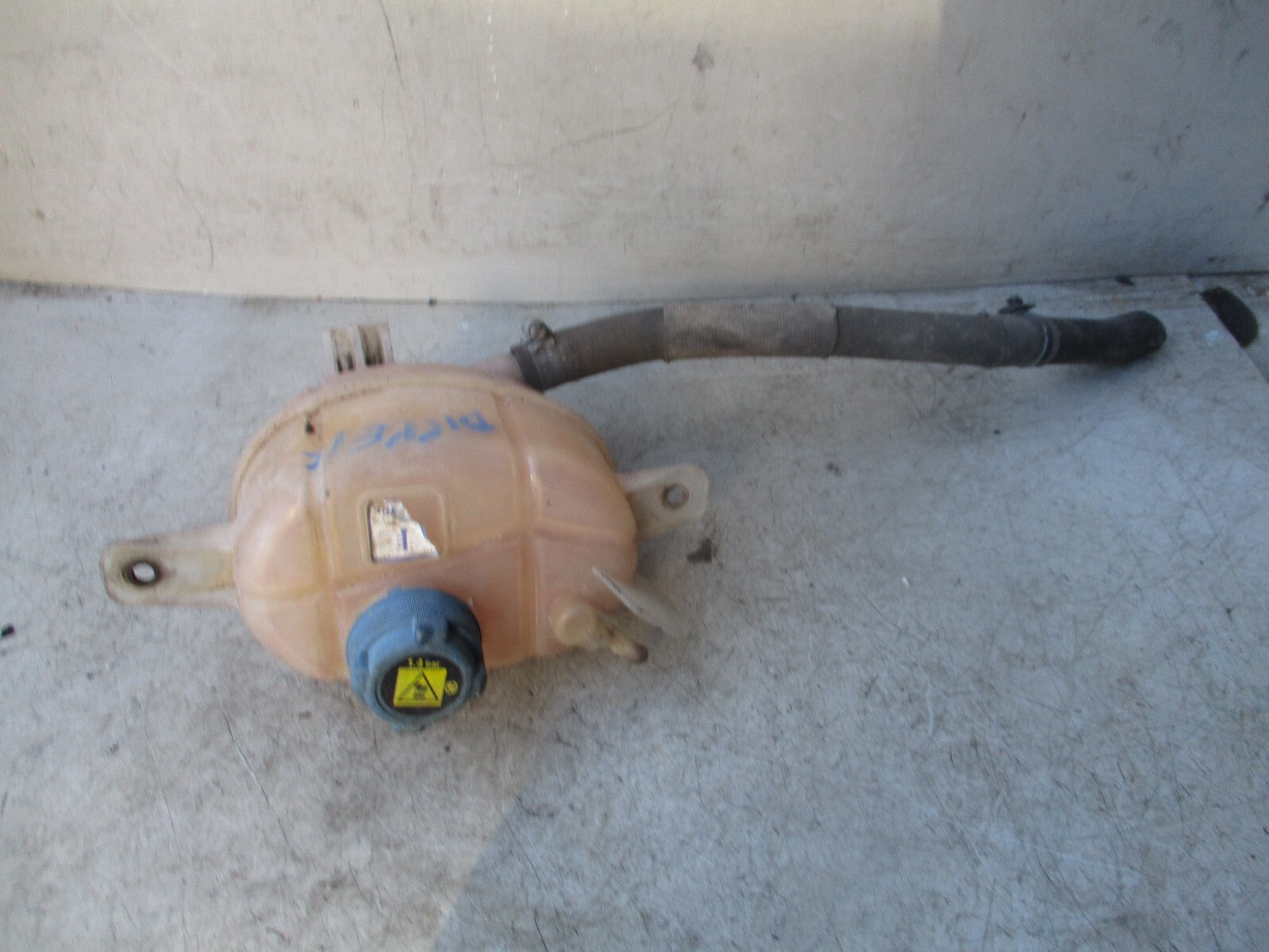 PEUGEOT BIPPER 2015 1.3 DIESEL COOLANT EXPANSION HEADER TANK