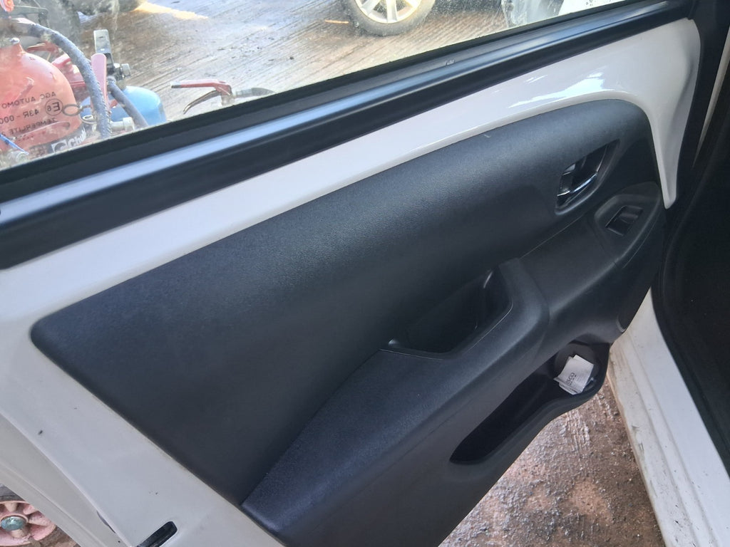 2018 CITROEN C1 FLAIR MK2 NSF PASSENGER SIDE FRONT LEFT DOOR CARD PANEL