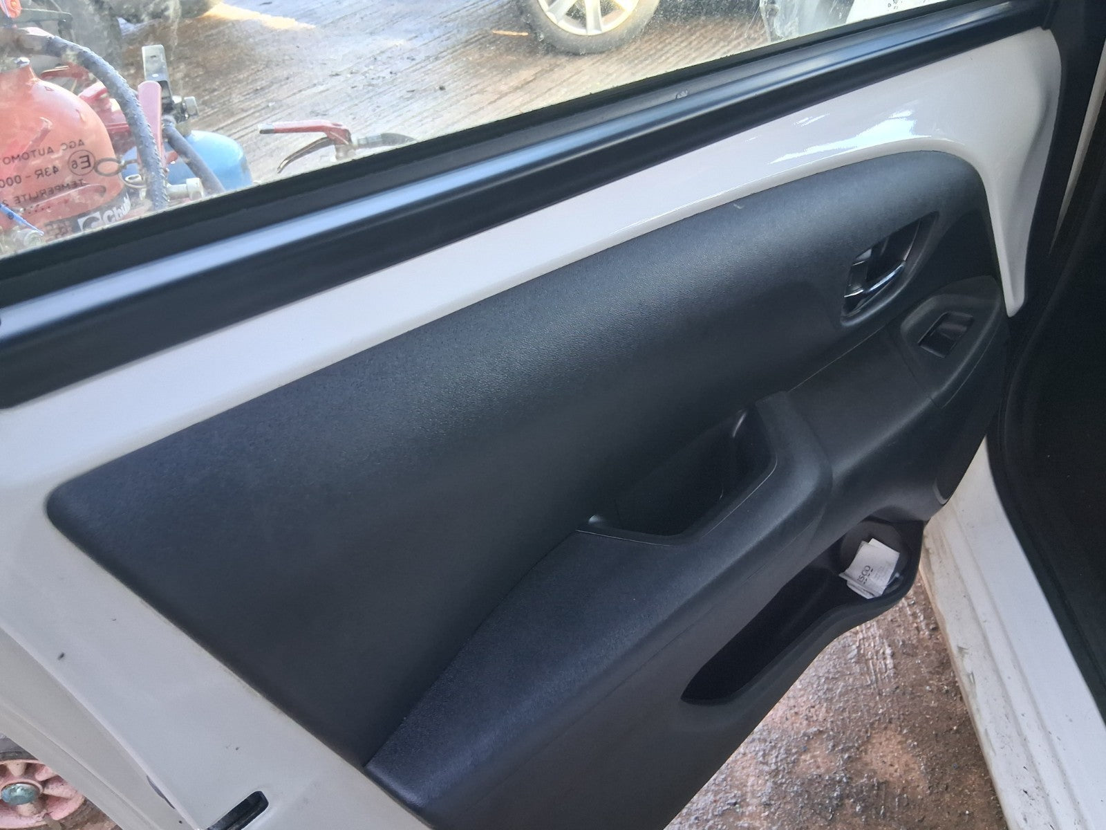 2018 CITROEN C1 FLAIR MK2 NSF PASSENGER SIDE FRONT LEFT DOOR CARD PANEL