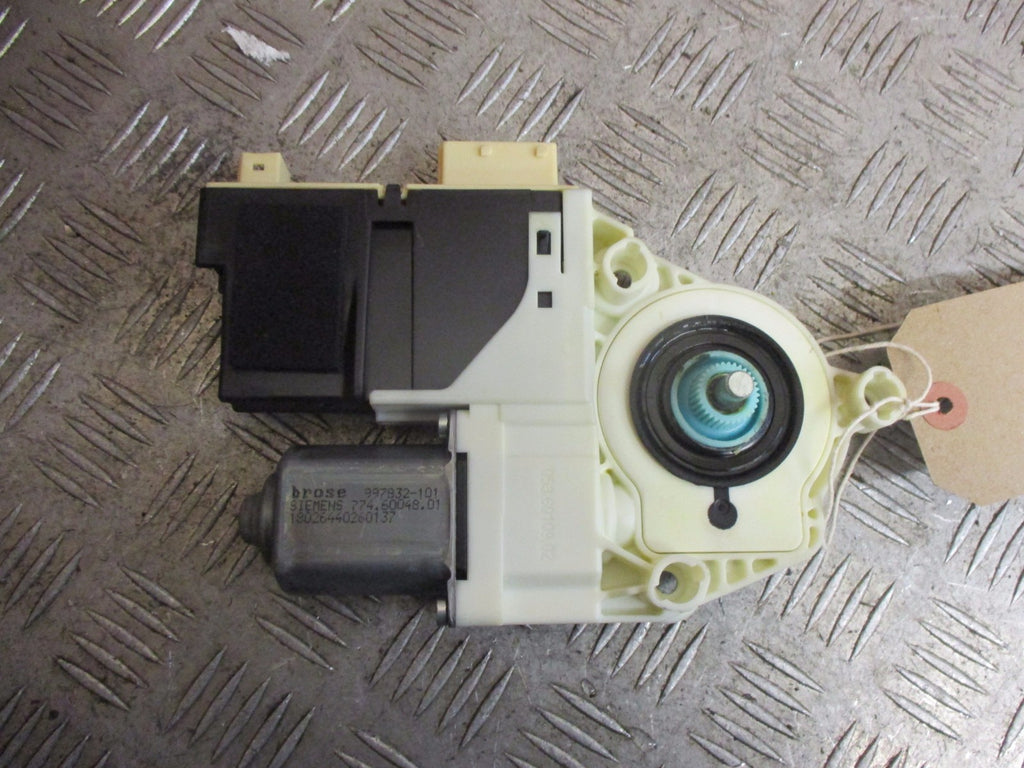 CITROEN C4 2006 5 DOOR HATCHBACK NSF PASSENGER FRONT WINDOW MOTOR 9647441680