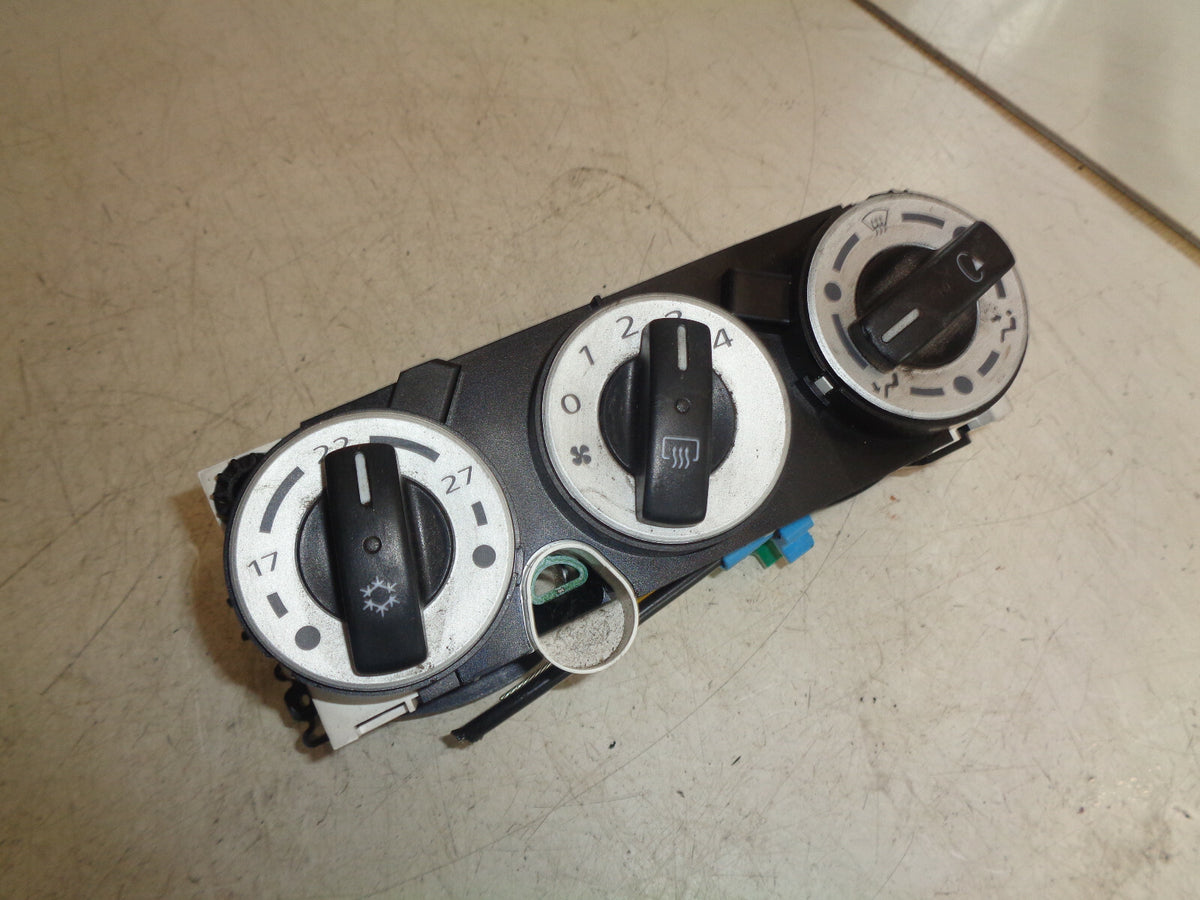 MITSUBISHI COLT 2010 1.3 PETROL HEATER CONTROL PANEL P7820A256H