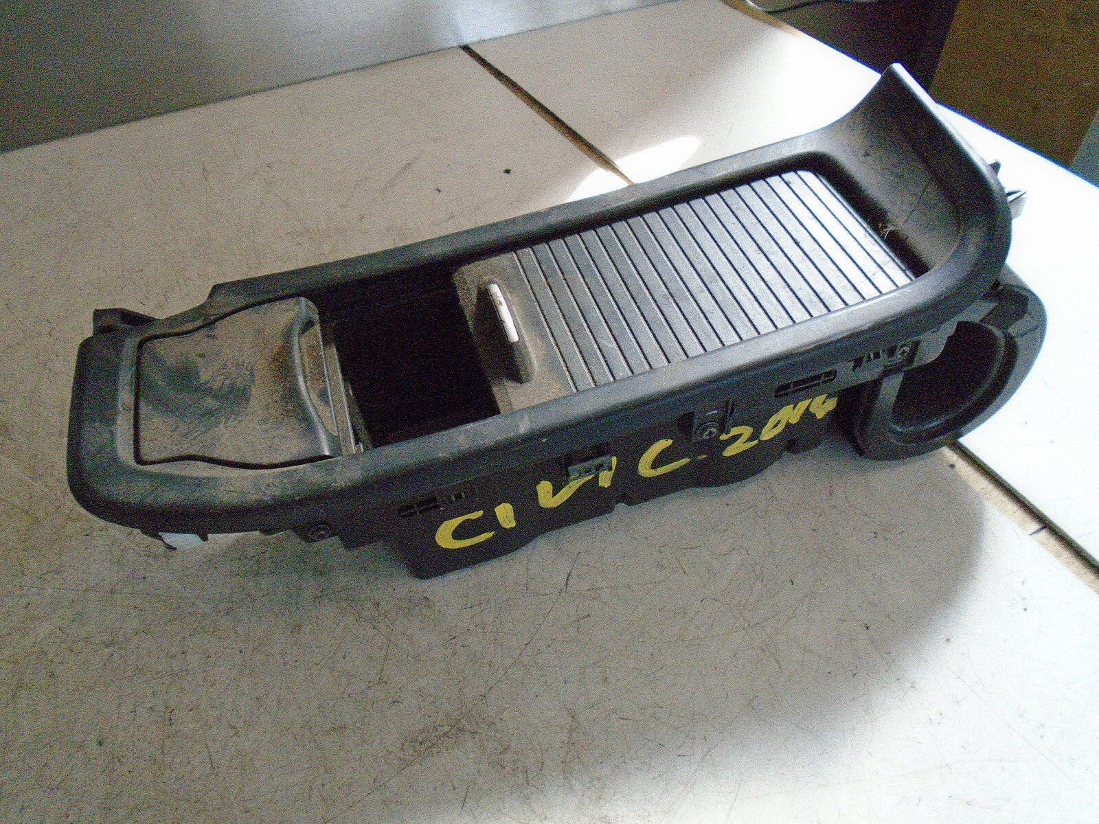 HONDA CIVIC MK9 2014 CENTRE CONSOLE CUP HOLDER STORAGE BOX 77230TV1E010M1