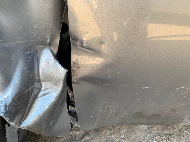 ALFA ROMEO GIULIETTA 940 NSF PASSENGER SIDE FRONT DOOR DAMAGED 318 GRIGIO GREY