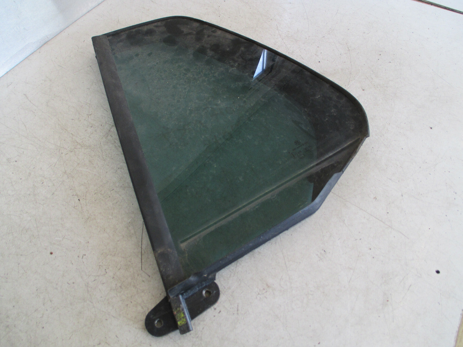 VW VOLKSWAGEN GOLF MK7 2013 NSR PASSENGER SIDE REAR DOOR QUARTER GLASS 5G6845213