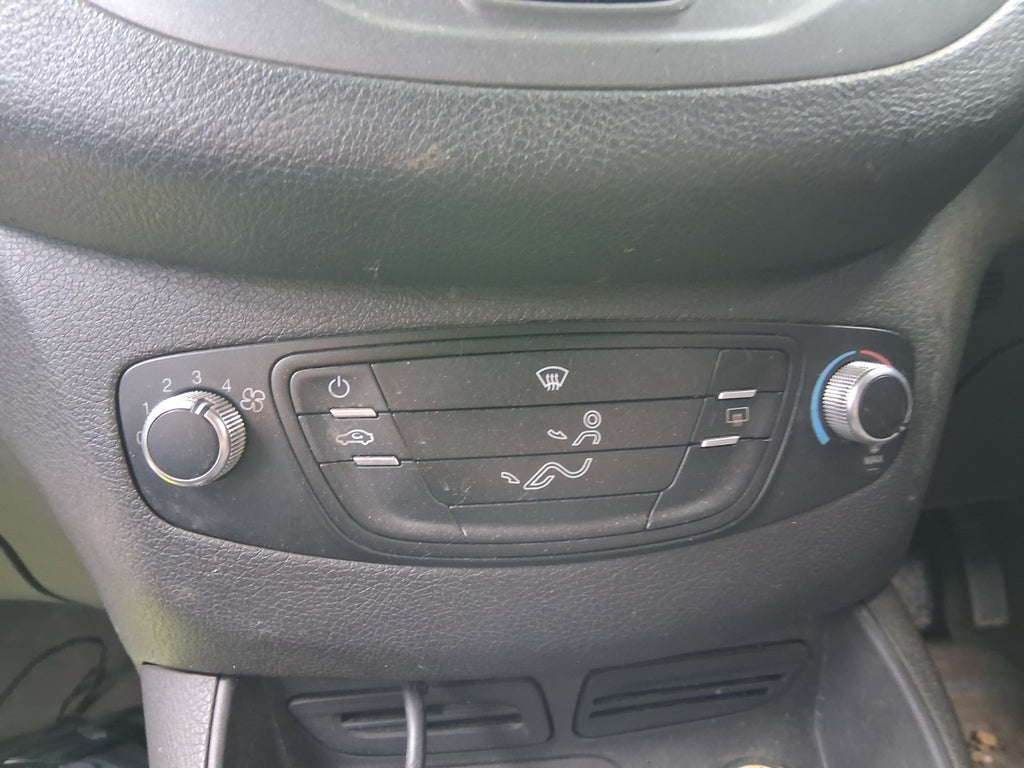 2015 FORD TRANSIT COURIER MK1 HEATER AC CLIMATE CONTROL SWITCH PANEL