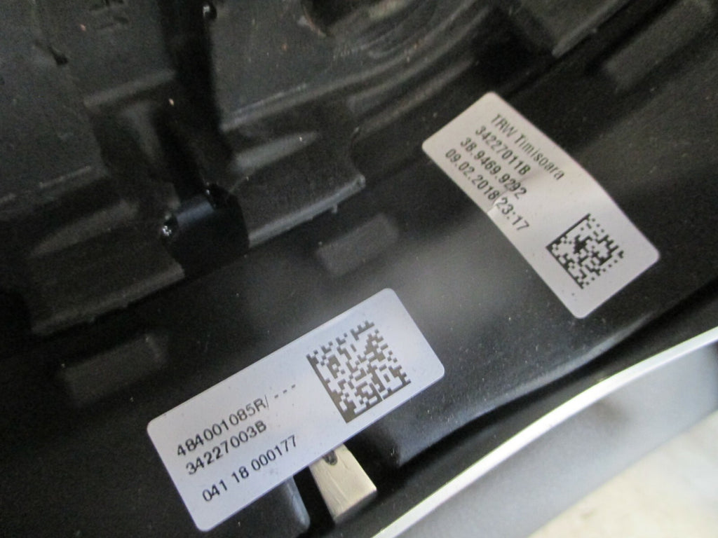DACIA SANDERO 2018 1.5 DCI Steering Wheel 34227011B