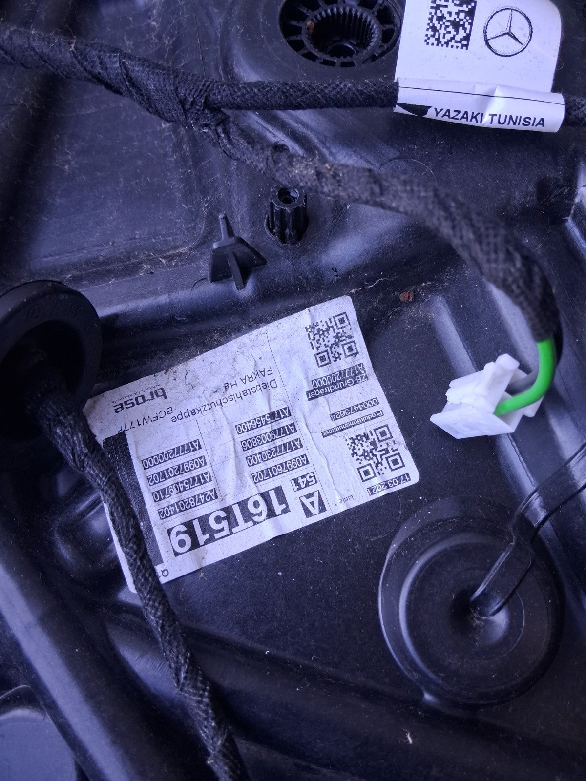 2021 MERCEDES A CLASS V177 NSF PASSENGER FRONT WINDOW REGULATOR & DOOR MODULE