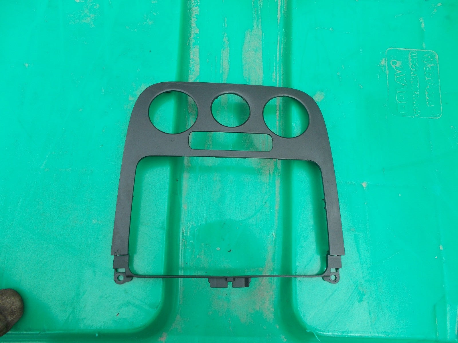 VOLKSWAGEN GOLF MK5 HEATER CONTROL SURROUND/ STEREO TRIM 1K0858069
