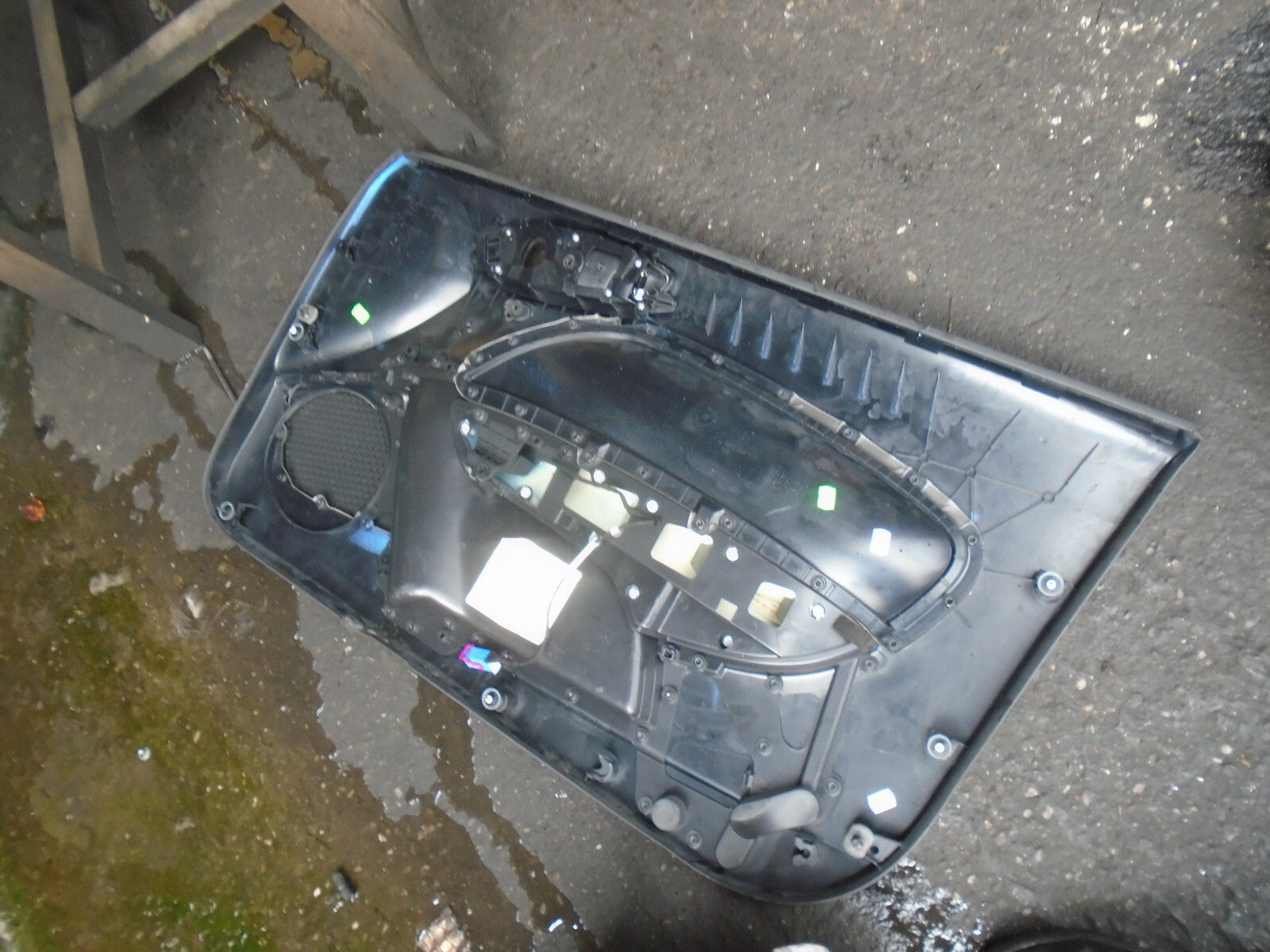 AUDI A1 2015 3 DOOR OSF DRIVER SIDE FRONT DOORCARD