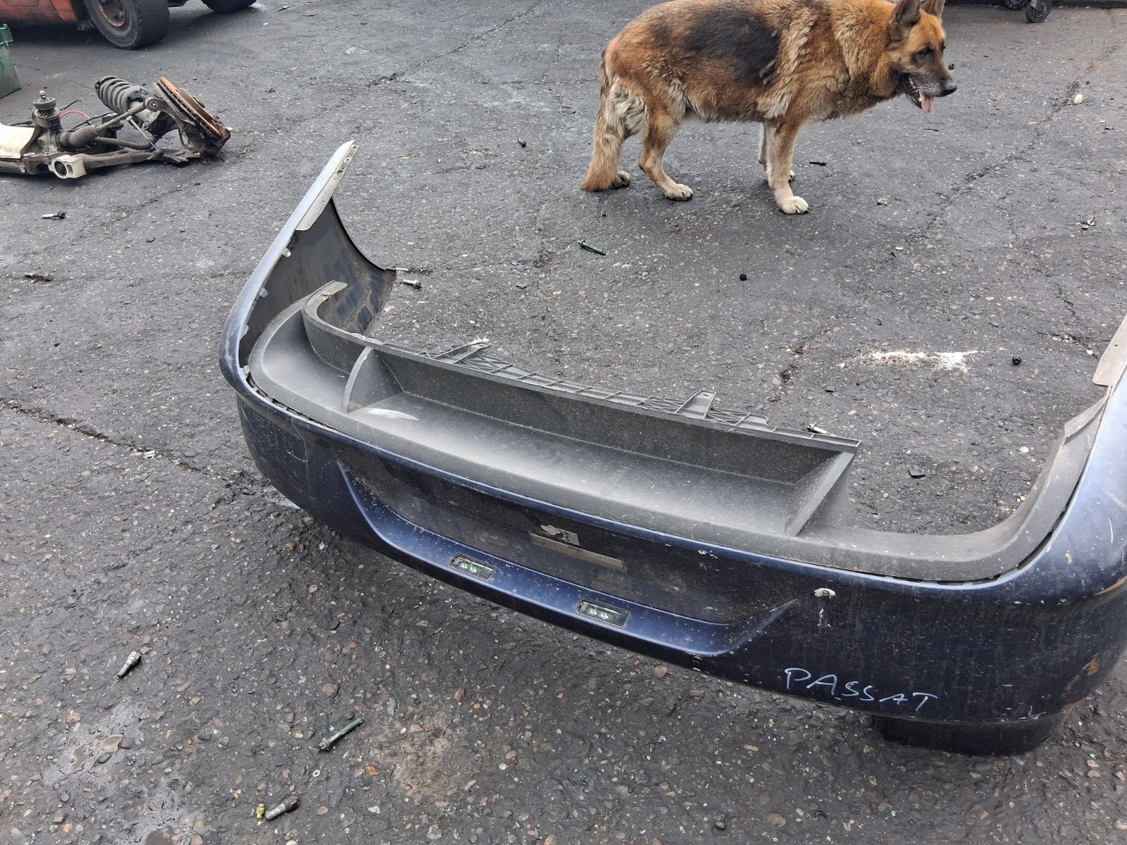 2014 VW VOLKSWAGEN PASSAT B7 SALOON COMPLETE REAR BUMPER BLUE
